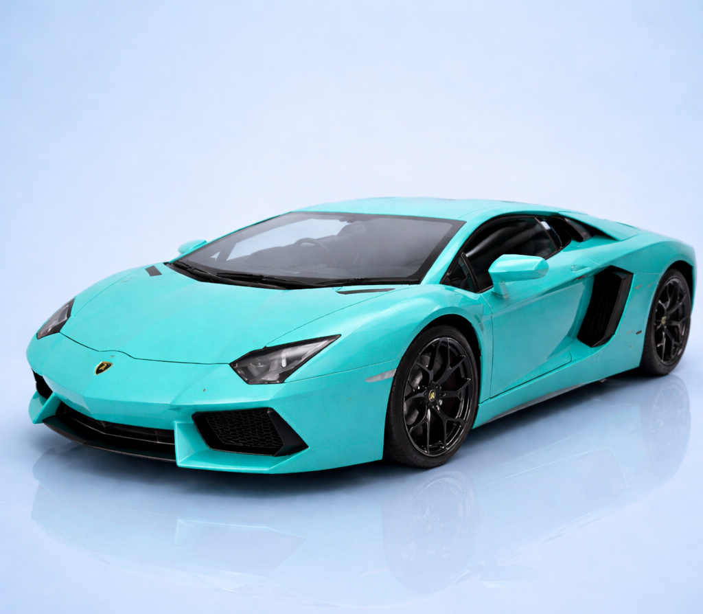 Turquoise sports car Lamborghini Aventador LP700-4 Collector's Model 1:24 model